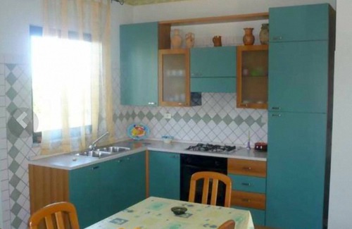 Partinico Casa | Hermosa Villa Ivana 1 mucho sol y verde, cerca de la playa, clima, Wi-Fi gratis.
