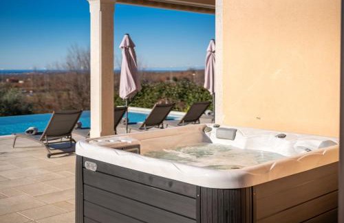 Farini Villa | Beautiful villa Kadore with pool in Porec