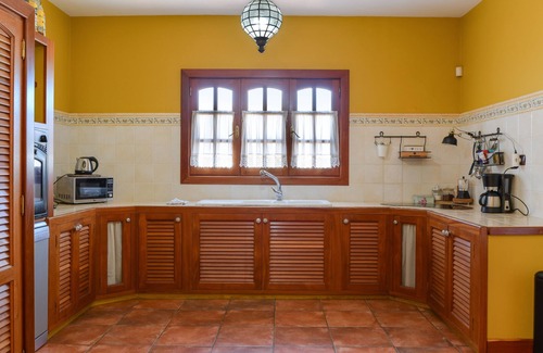 Guatiza Casa | Preciosa casa villa La Petit con piscina, terraza, jardín y Wi-Fi