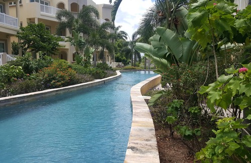 Jessups Village Condominio | Hermosa Ocean Spy Villa 9F