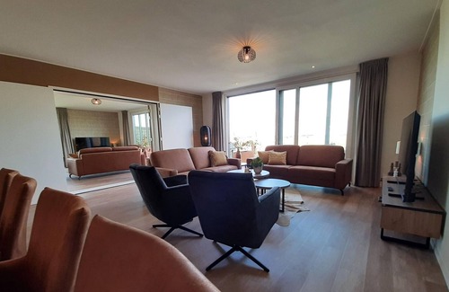 Leons Casa | Villa de lujo en las aguas de Frisia con balandra (cargo adicional)