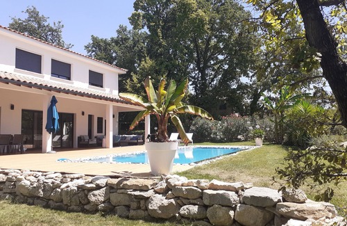 Sommieres Villa | HERMOSA VILLA DE 250 m2 PISCINA