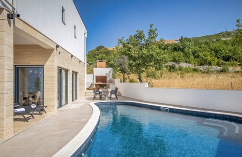 Rovanjska Villa | Beautiful Villa Rawna