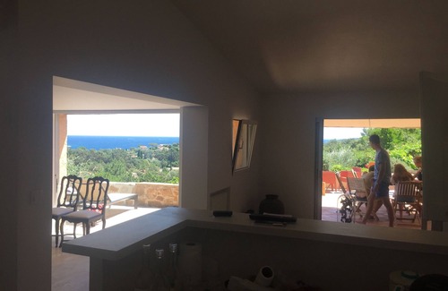 Guerrevieille Villa | Hermosa villa, vista al mar en el campo de golf de Saint Tropez, piscina privada y tenis