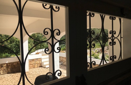 Monte Raposo Villa | hermosa villa con piscina privada, barbacoa, wifi, a 10 minutos del mar y campos de golf del Algarve
