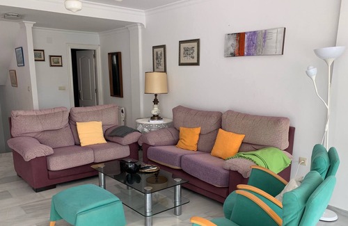 Velilla-Taramay Villa | Villa con vistas al mar, zona de BBQ y gran piscina. Con aire acondicionado