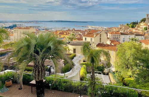 Riou - Petit Juas - Av de Grasse Villa | Vista excepcional frente a la bahía de Cannes, el puerto viejo, Le Suquet, las islas