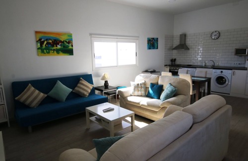 Valle de San Lorenzo Villa | Preciosa villa con Jardín, jacuzzi y vistas al mar