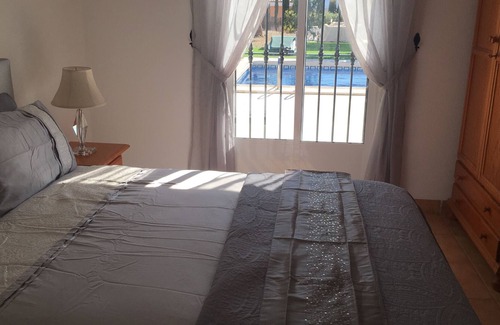 Locaiba Villa | Hermosa villa con huerto propio, piscina privada grande y lujosa área sombreada