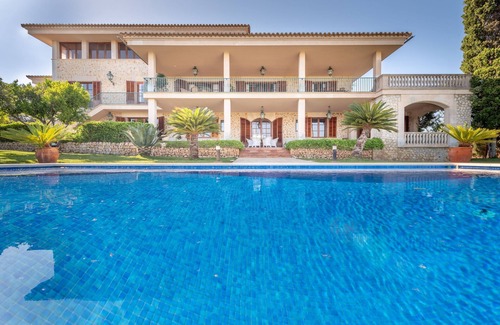 Costitx Villa | Hermosa villa con piscina, Wi-Fi, jardín y terraza; aparcamiento disponible