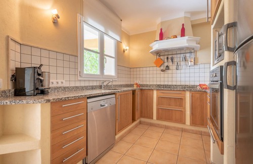 Llucmajor Villa | Hermosa villa con piscina, Wi-Fi, terraza y balcón; Aparcamiento disponible