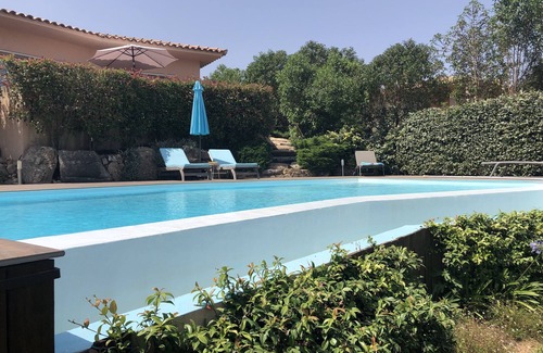 Cirendinu Villa | Hermosa villa con piscina, vistas al mar y a la montaña - 800 m de playa - 10 personas