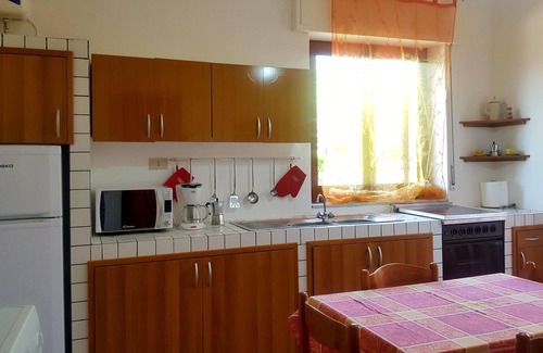 Zafferana Etnea Casa | ELEGANTE VILLA CON JARDÍN PRIVADO ENTRE EL VOLCAN ETNA y Taormina