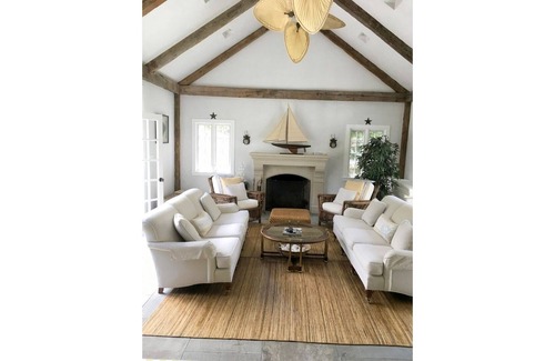 Wainscott Woods Casa | Hermoso Wainscott Barn