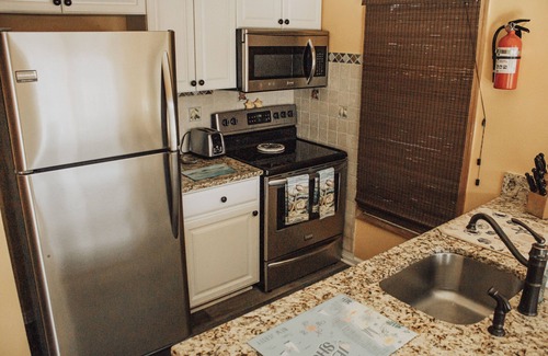 Beach Haven West Casa | Beautiful waterfront summer getaway-7 minutes to beach!
