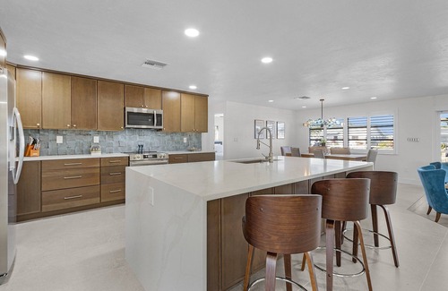 Lochmoor Waterway Estates Casa | Beautiful Waterfront 3/2 Home in North Fort Myers! Sleeps 8!