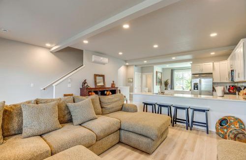 Hammond Casa | Beautiful Water Views Coastal Oregon Townhome!