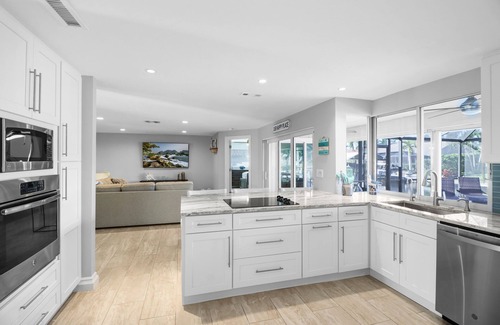 Bonita Springs Casa | Hermosa casa frente al mar con piscina, todos los muebles nuevos, casa completa actualizada 2018