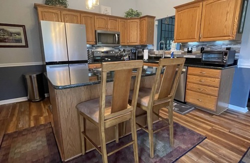 Elizabethton Casa | Beautiful Waterfront Home on Watauga River