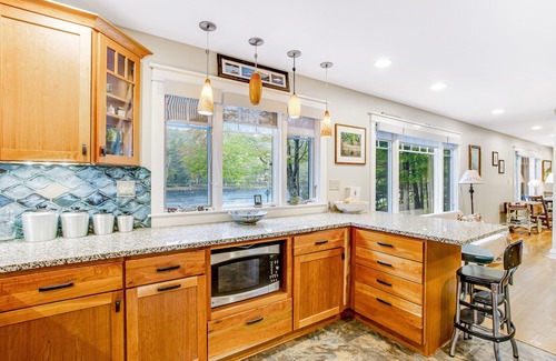 Chestertown Casa | Beautiful waterfront home with hot tub & firepit - right on the river's edge