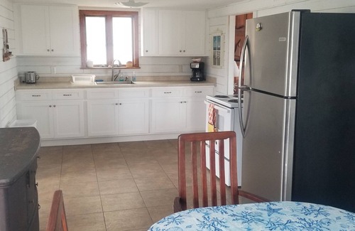 Old Lyme Casa | BEAUTIFUL WATERFRONT BEACH HOUSE IN PRIVATE BEACH