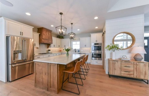 Brainerd Casa | Beautiful waterfront lake home on Round Lake - connected to Gull Lake Chain!