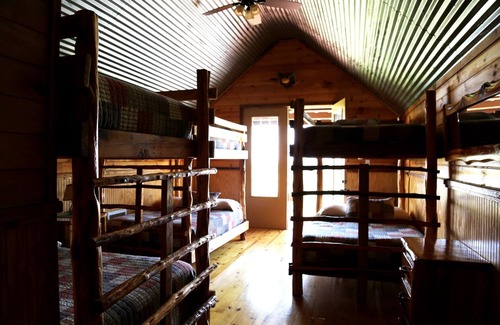 Quinlan Cabina | Hermoso rancho privado y Lodge en el lago Tawakoni - 50 millas de Dallas