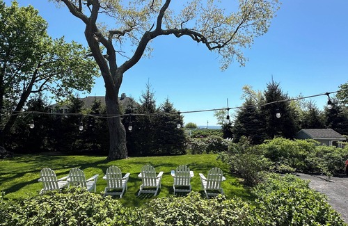 Fairfield Casa | Beautiful Waterfront home in the amazing Black Rock Area!
