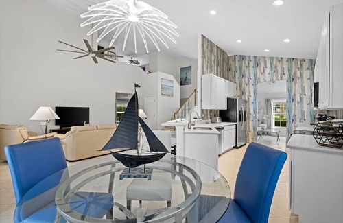 Fort Myers Casa | Beautiful Waterfront Golf House!