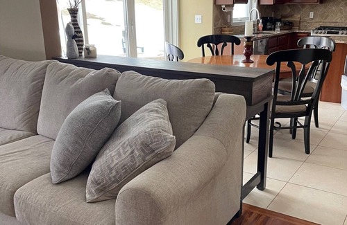Waukesha Casa | Beautiful Waukesha Home
