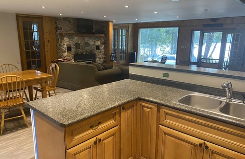 Cloyne Cabaña | Beautiful West facing Family Cottage Retreat