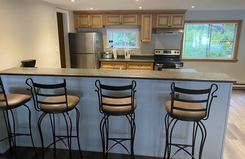 Cloyne Cabaña | Beautiful West facing Family Cottage Retreat