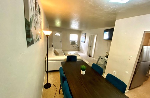 Wynwood Art District Casa | Beautiful Wynwood Duplex Home!!