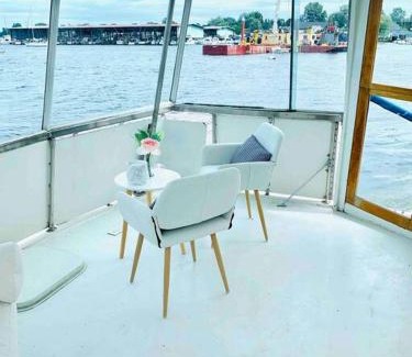 Clayton Alquiler De Eote | Beautiful Yacht in Clayton, NY!