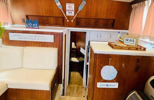 Clayton Alquiler De Eote | Beautiful Yacht in Clayton, NY!