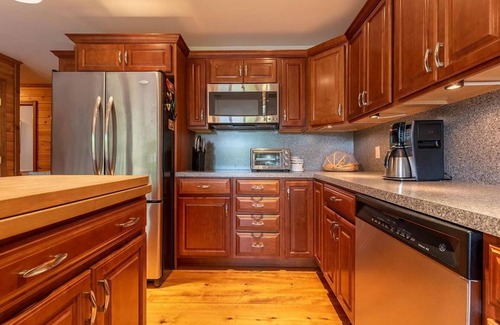 Sebec Casa | Beautiful year round home on Sebec Lake