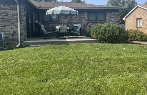 Sterling Heights Casa | Beautiful10-12 people 6 queen bed 4 bedroom private location