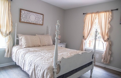 Dickson Otro | Beautifull farm house located in Dickson, TN- ONLY 54 mins to downtown Nashville
