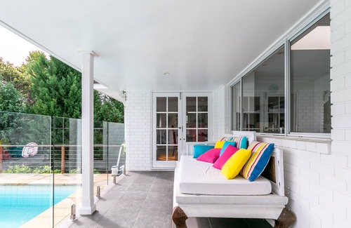 North Turramurra Hotel | HERMOSA CASA DESIGNADA EN 2 ACRES, CON PISCINA. EN EL PARQUE NACIONAL