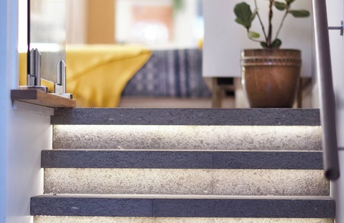 Bulli Apartamento | Beautifully appointed Bulli studio nestled between coast and escarpment