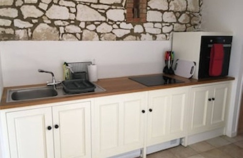 Shalfleet Cabaña | Beautifully converted stone cottage in the heart of the Isle of Wight 773
