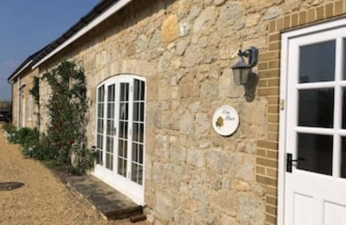 Shalfleet Cabaña | Beautifully converted stone cottage in the heart of the Isle of Wight 716