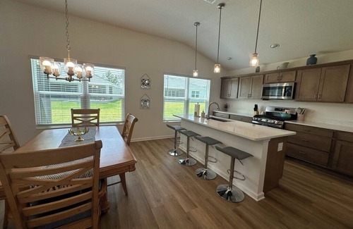 Okahumpka Casa | Beautifully Decorated Lake Denham 3 bed 2 bath house in The Villages