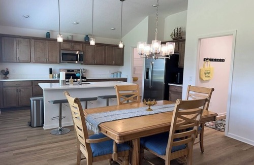 Okahumpka Casa | Beautifully Decorated Lake Denham 3 bed 2 bath house in The Villages