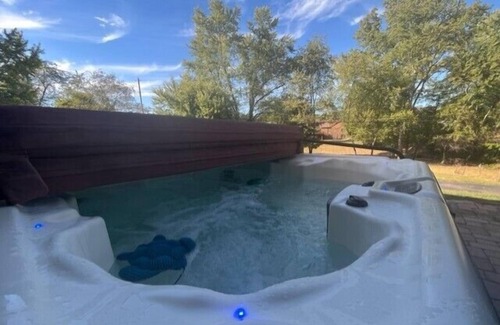 Beavercreek Casa | Beautifully Decorated Quiet Retreat with Firepit