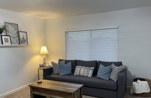 Albany Casa | Beautifully decorated 3 bedroom home on one acre