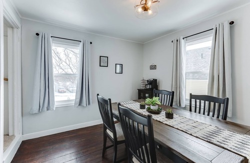 St. Paul Casa | Beautifully Designed & Cozy Home All to Yourself