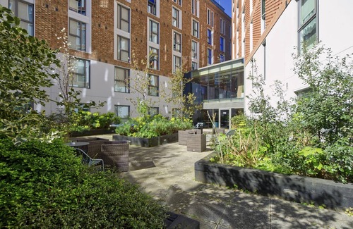 Ravenscourt Park Apartamento | Beautifully Designed Student Studio in London