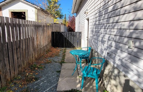 Prince George Casa | Beautifully Furnished Renovated 4 Bedroom House.