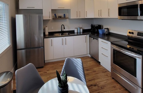 Prince George Casa | Beautifully Furnished Renovated 4 Bedroom House.